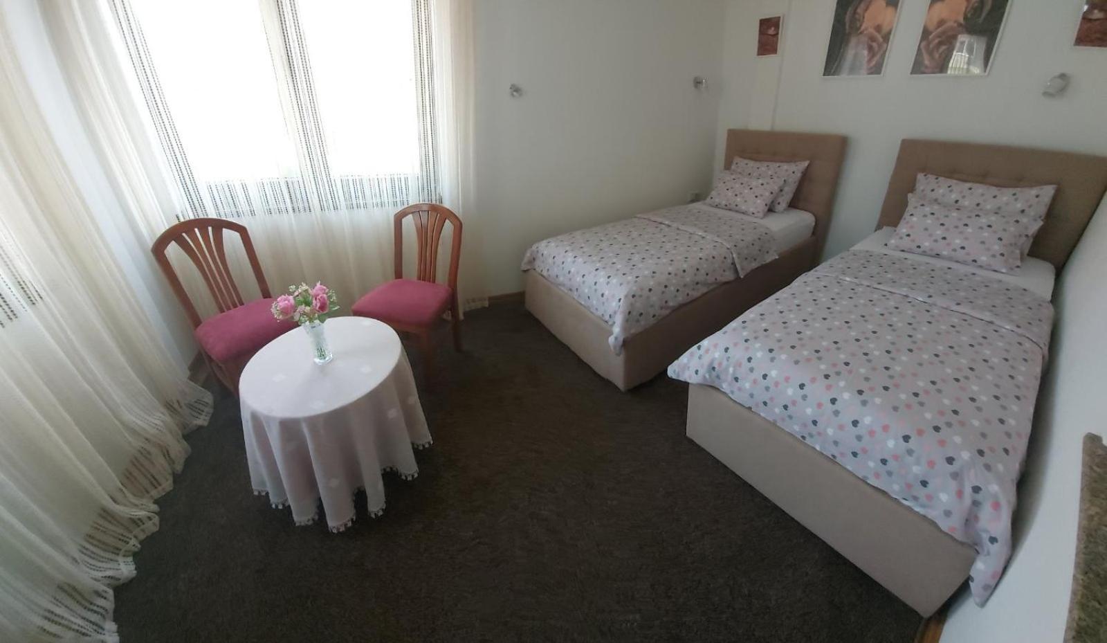 Bed & Breakfast Sjaj SJJ Kamer foto